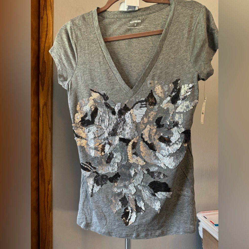 NWT Express Shirt with Sequined Floral Print on Front, Size M
